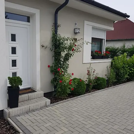 펜션 Margareta 기에네스디아스